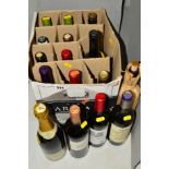 A COLLECTION OF SIXTEEN BOTTLES OF RED AND WHITE EUROPEAN WINES (1 box and 5 loose)
