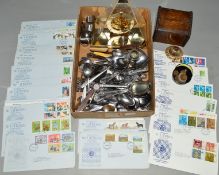 A SELECTION OF MISCELLANEOUS ITEMS, to include cutlery, a triangular mantle clock, napkin rings, a