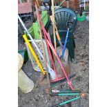 FOUR FOLDING GARDEN CHAIRS, two plastic garden chairs and a quantity of garden tools (over 15)