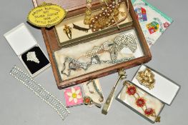 A SELECTION OF JEWELLERY, to include a micro mosaic lute brooch, a blue zircon bracelet, various