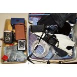 A TRAY AND A CASE OF CAMERA AND PHOTOGRAPHIC EQUIPMENT, including a Voigtlander Briliant, a