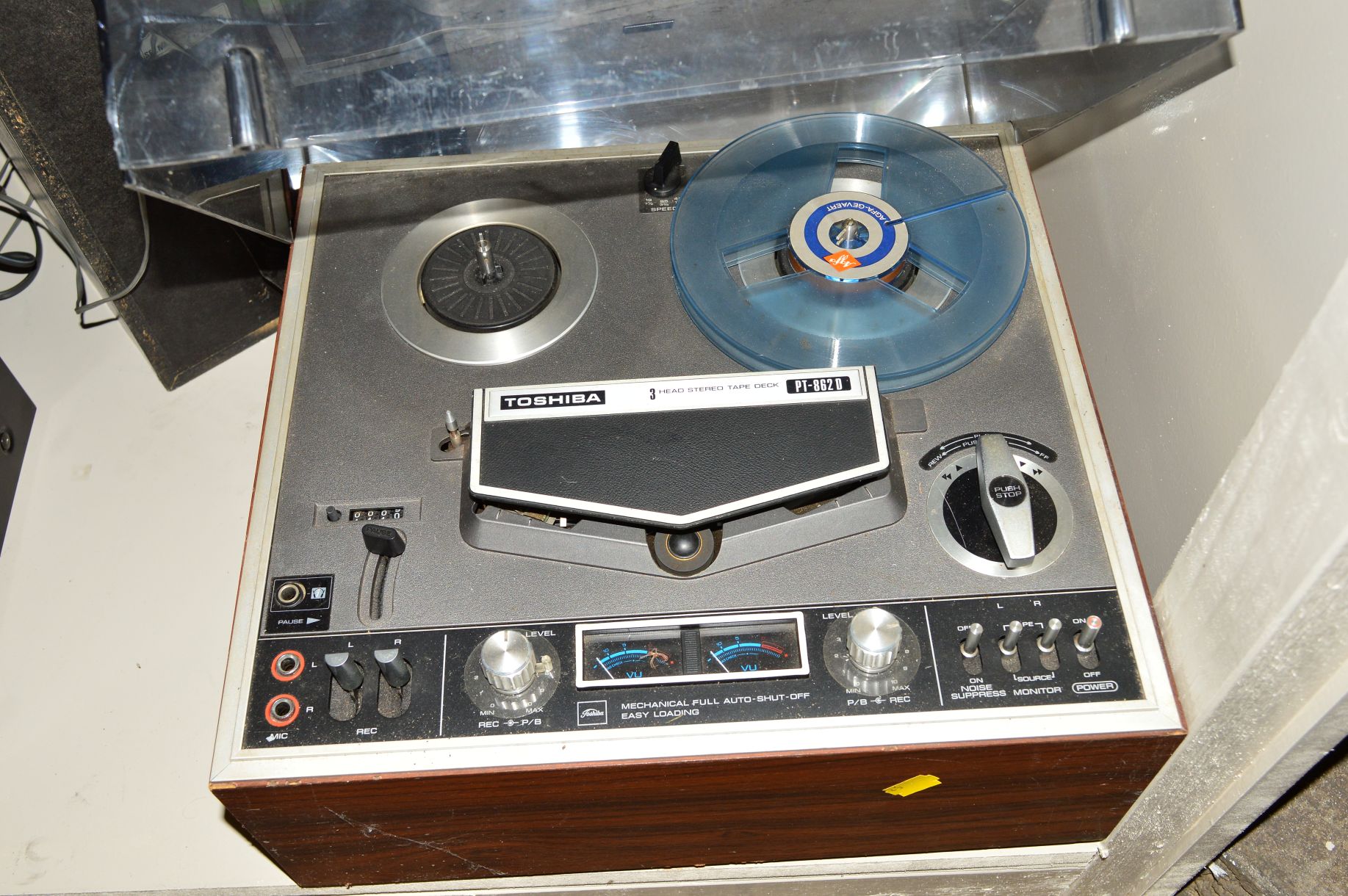 A QUANTITY OF VINTAGE AUDIO EQUIPMENT, including a Sharp Sc-700x Cassette Receiver, a Sharp SG- - Image 3 of 3