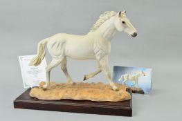 A BOXED ROYAL DOULTON LIMITED EDITION HORSE, 'Milton' DA245, No 546/1000, with certificate and