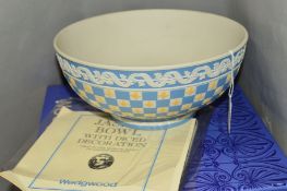 A BOXED LIMITED EDITION WEDGWOOD JASPERWARE MUSEUM SERIES 'DICED BOWL', engine turned three colour