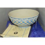 A BOXED LIMITED EDITION WEDGWOOD JASPERWARE MUSEUM SERIES 'DICED BOWL', engine turned three colour