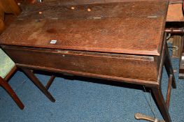A 20TH CENTURY CASED DULCITONE by Thomas Matchell & Sons, approximate width 97cm (sd)