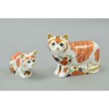 A BOXED ROYAL CROWN DERBY COLLECTORS GUILD CAT AND KITTEN, 'Sugar' and 'Spice', both gold stoppers