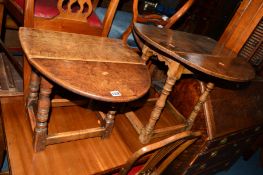 A GEORGIAN OAK OVAL TOPPED DROP LEAF OCCASIONAL TABLE and a similar smaller occasional table (2)