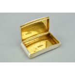 A WILLIAM IV SILVER RECTANGULAR SNUFF BOX, hinged cover, gilt lined interior, maker Edward