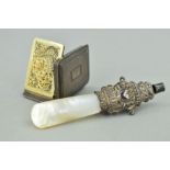 AN EARLY VICTORIAN SILVER VINAIGRETTE AND AN EARLY 20TH CENTURY RATTLE, the vinaigrette of