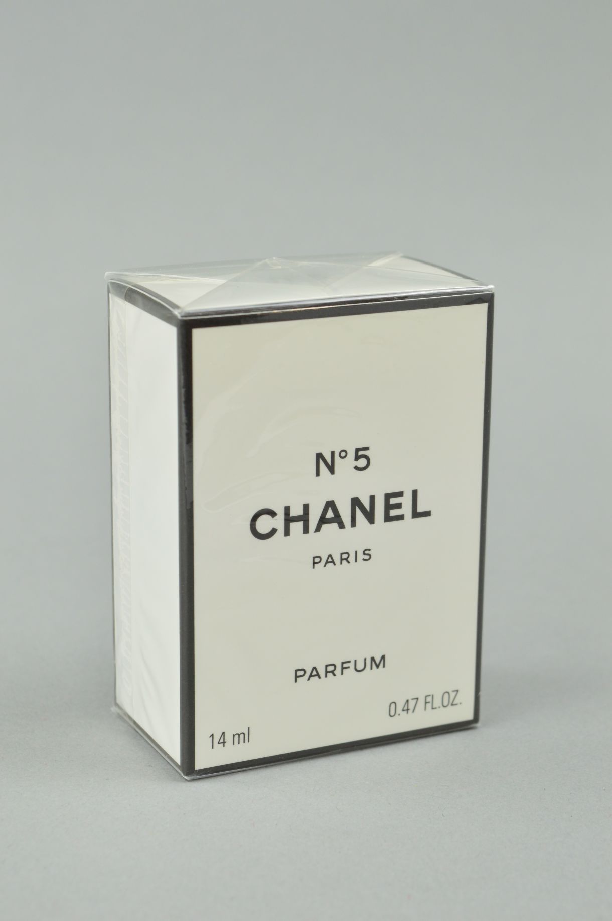 AN UNOPENED BOXED 'CHANEL NO 5' PARFUM, 14ml