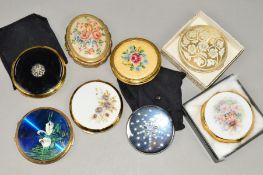 A SELECTION OF EIGHT COMPACTS to include a musical Kigu compact with embroidered floral top, two