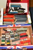 A QUANTITY OF BOXED AND UNBOXED OO/HO GAUGE MODEL RAILWAY LOCOMOTIVES, COACHING STOCK AND WAGONS,