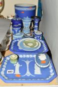 A QUANTITY OF WEDGWOOD JASPER WARE to include a Jardiniere, trinket boxes, trays etc (sd)