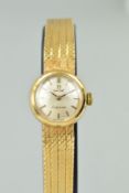 A MID TO LATE 20TH CENTURY LADY'S OMEGA LADYMATIC WRISTWATCH, round case measuring 17.5mm in