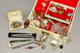 A BOX OF MAINLY JEWELLERY to include musical vintage jewellery box, a paste set salamander brooch, a
