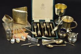 A PARCEL OF 20TH CENTURY SILVER, to include a cased set of six Mappin & Webb cake forks, Sheffield