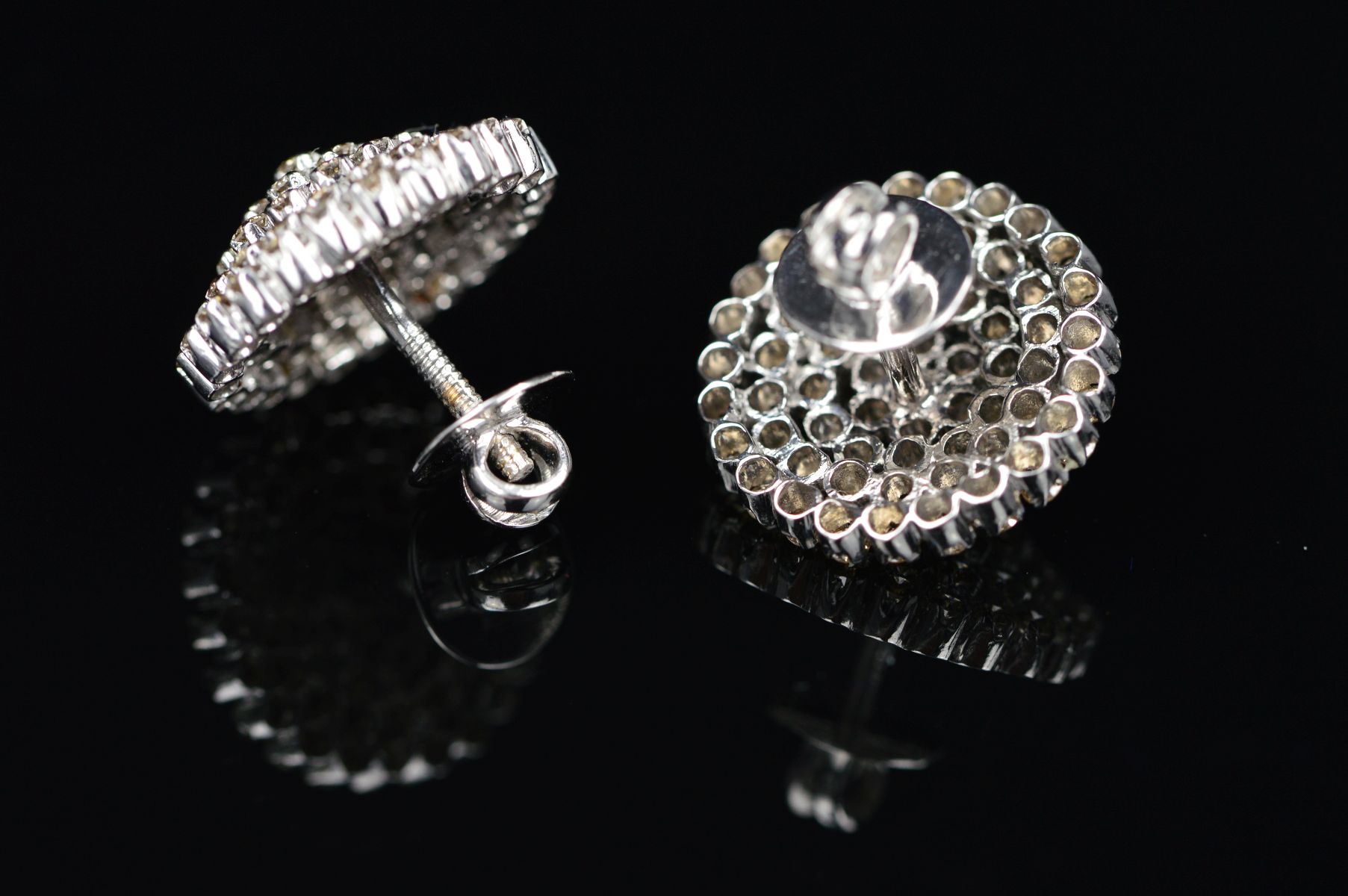 A MODERN PAIR OF 14CT WHITE GOLD DIAMOND ROUND CLUSTER EAR STUDS, large disc design, measuring - Image 3 of 3