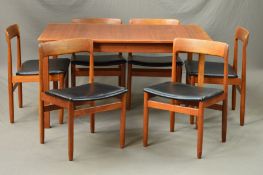 NILS JONSSON FOR TROEDS MODEL BURGVIC, a Teak dining table, the top slides to allow space for a