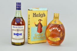 A BOTTLE OF HAIG'S DIMPLE WHISKY, (old bottling), 70% proof, ullage satisfactory for age, boxed,