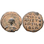 Anonymous Æ Nummus. Time of Basil II and Constantine VIII. Constantinople, circa AD 976-1025. Facing