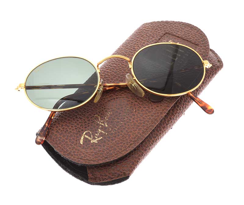 RAY BAN SUNGLASSES AND CASE - Image 4 of 4