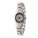 GUCCI STAINLESS STEEL LADY'S WRIST WATCH