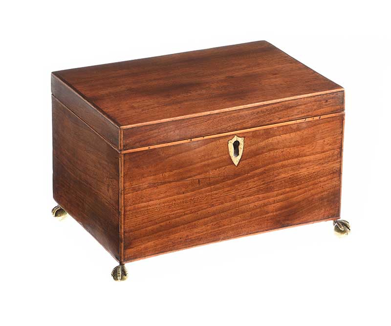 GEORGIAN MAHOGANY TEA CADDY