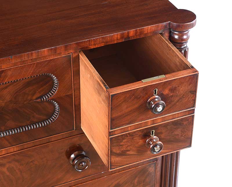 REGENCY MAHOGANY CHEST OF DRAWERS - Image 5 of 11