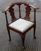 A Georgian splat back corner chair