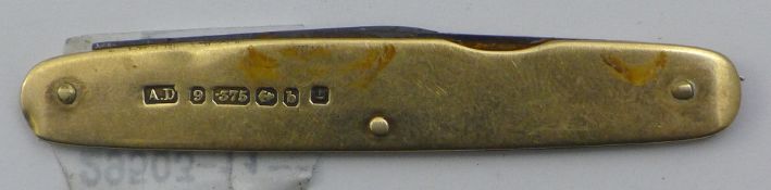 A 9 ct gold pocket fruit knife