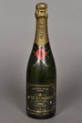 Moet & Chandon Champagne, 1996 Single bottle.