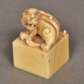 A fine quality antique Chinese ivory sea