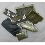 A small quantity of silver mounted and mesh purses