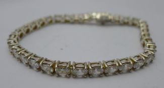 A paste set silver bracelet
