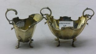 A silver cream jug and a sugar bowl (244 grammes)