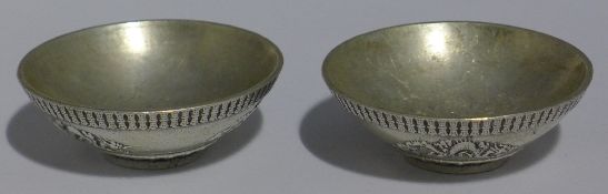 Two Chinese bowls