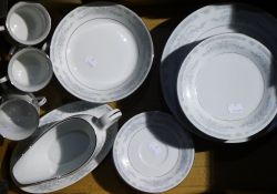 A Crown Ming fine china dinner service
