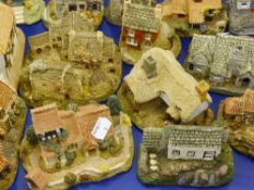 A quantity of Lilliput Lane Cottages including an early edition Burnside Cottage