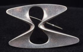 A Henning Koppel for Georg Jensen 925 sterling silver brooch, design number 369,