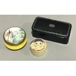 A snuff box,