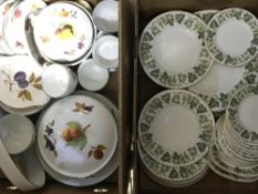 A quantity of Worcester Evesham porcelain and a quantity of Wedgwood Santa Clara porcelain