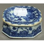 A Chinese Export porcelain blue and white salt