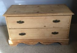A small Victorian pine chest of drawers