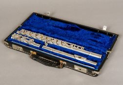 A Sterling silver K.G. Gemeinhardt Co. Elkhart M2S flute Cased. The case 40 cm wide.