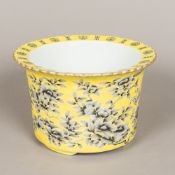 A Chinese Da Ya Zhai porcelain jardiniere Decorated en grisaille with a bird amongst floral sprays