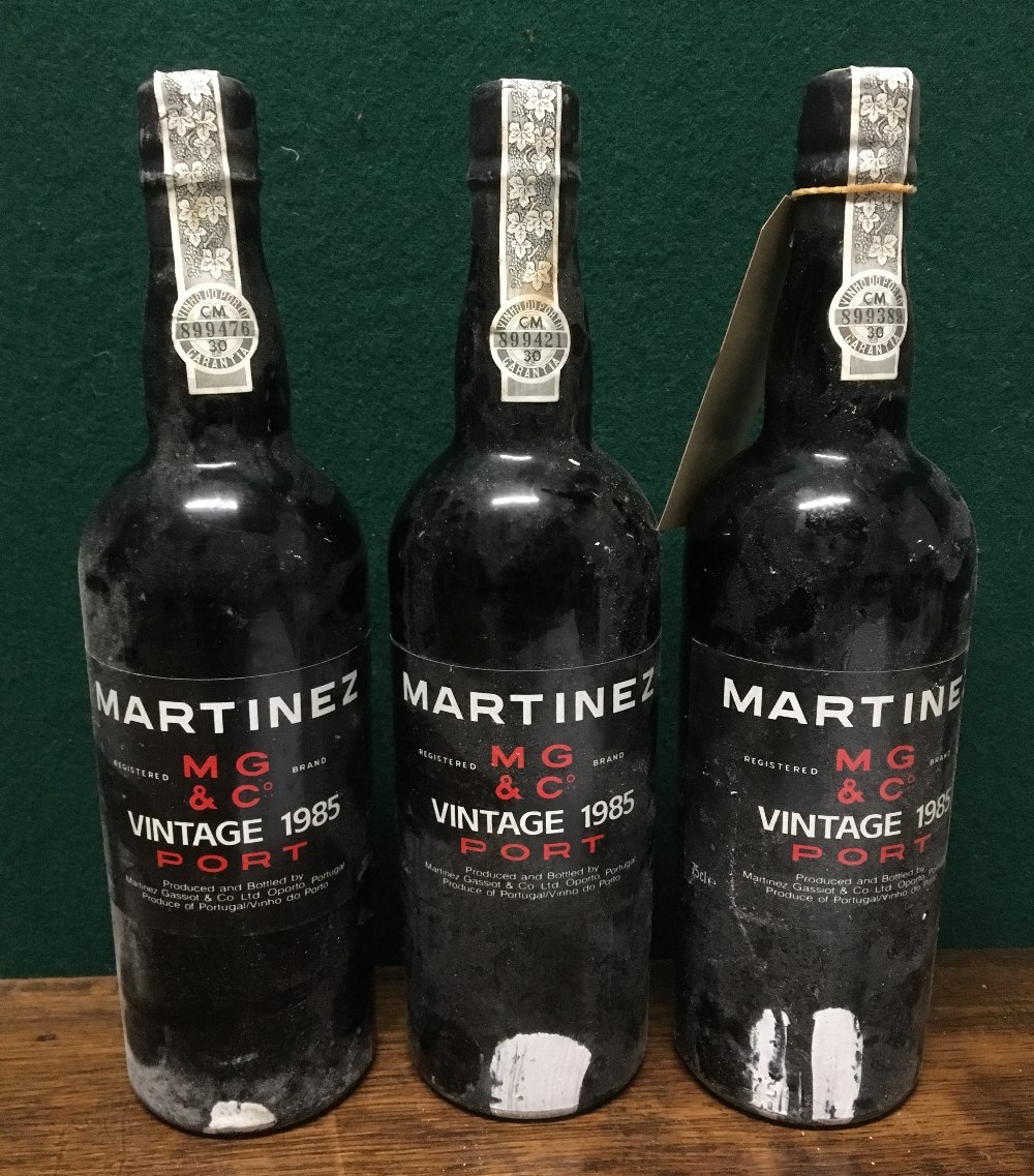 Martinez Gassiot & Co Ltd 1985 Vintage Port Three bottles.