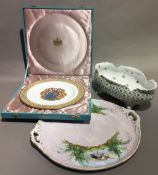 A quantity of decorative china