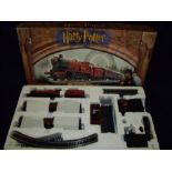Hornby OO Gauge Harry Potter & The Philosophers Stone Hogwarts Express train set with Hogwarts