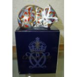 Signed and boxed Royal Crown Derby Hugh Gibson Contented Kitten paperweight
